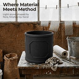 IDEALIST Chelsea Light Concrete Cylinder Garden Planter