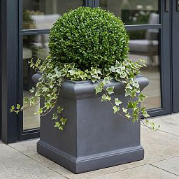 IDEALIST Lite Victorian Box Square Light Stone Outdoor Planter