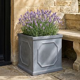 IDEALIST Lite Faux Lead Chelsea Box Square Light Concrete Planter