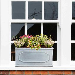 IDEALIST Lite Faux Lead Chelsea Light Concrete Through Planter