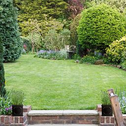 IDEALIST Lite Faux Lead Chelsea Box Square Light Concrete Planter