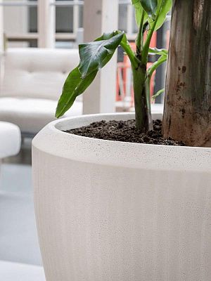 Composits Polystone Couple Round Indoor Planter Pot