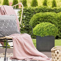 IDEALIST Lite Vertical Ribbed Square Effect Outdoor Planter