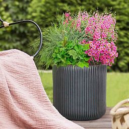 IDEALIST Lite Ribbed Round Outdoor Planter
