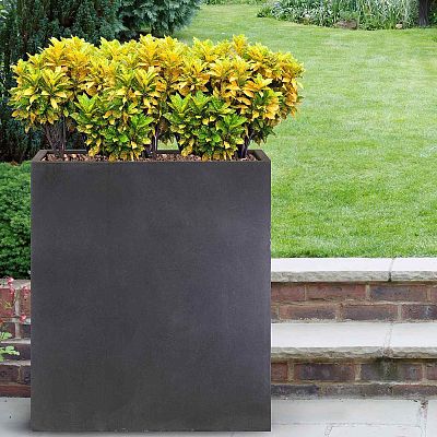 IDEALIST Lite Narrow Contemporary Light Concrete Trough Planter