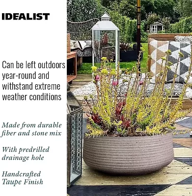 IDEALIST Lite Large Ribbed Light Concrete Bowl Planter