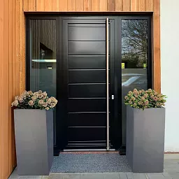 IDEALIST Lite Tall Square Contemporary Light Concrete Planter