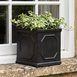 IDEALIST Lite Faux Lead Chelsea Box Square Light Concrete Planter