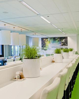 Fiberstone Glossy Puk Light Planter by Idealist Premium