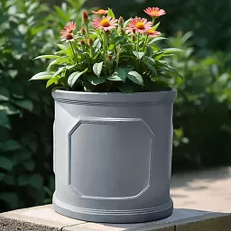 IDEALIST Chelsea Light Concrete Cylinder Garden Planter