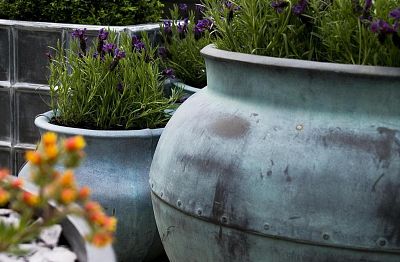 Bell Jar Fiberglass Round Beaten Copper Planter Pot In/Out