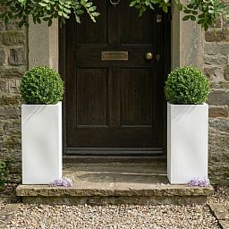IDEALIST Lite Tall Square Contemporary Light Concrete Planter