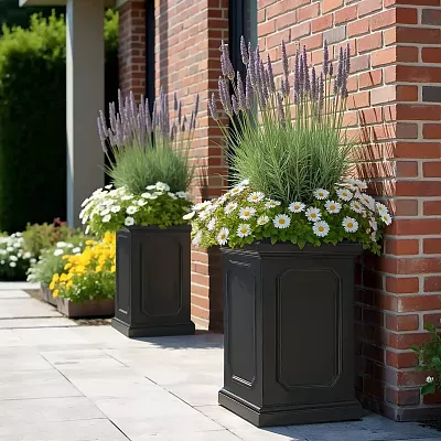 IDEALIST Lite Faux Lead Chelsea Light Concrete Tall Square Planter