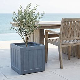 IDEALIST Regency Light Stone Square Garden Planter
