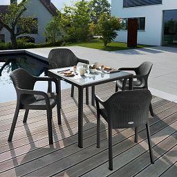 LECHUZA Square Dining with Glass Plate