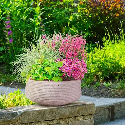 IDEALIST Lite Large Ribbed Light Concrete Bowl Planter