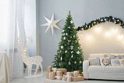 XMMS Dublin Artificial Christmas Tree with Tree Skirt & Cotton Gloves Pine Green Needles