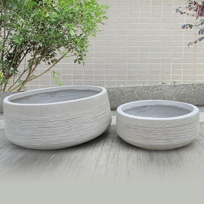 IDEALIST Lite Ribbed Light Concrete Bowl Planter