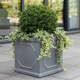 IDEALIST Lite Faux Lead Chelsea Box Square Light Concrete Planter