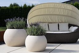 POLYSTONE GLOBE Outdoor Planter