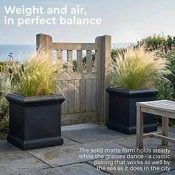 IDEALIST Lite Victorian Box Square Light Stone Outdoor Planter