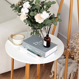 Froppi Small Round Coffee Table for Living Room White Wood Cocktail Table on Natural Bamboo Frame