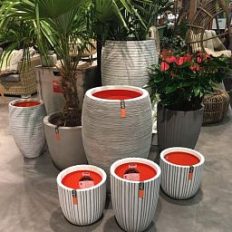 Round Resin Row Planter by Cadix Capi Tutch Vase Elegance Low