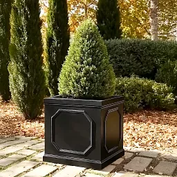 IDEALIST Lite Faux Lead Chelsea Box Square Light Concrete Planter