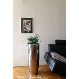 Pandora Leaf (single wall) Round Tall Polystone Indoor Planter