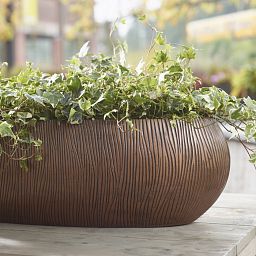 Composits Twist Round Planter Pot IN\OUT