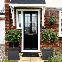 IDEALIST Lite Victorian Box Square Light Stone Outdoor Planter