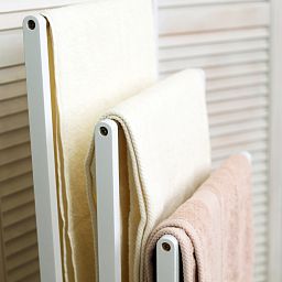 Froppi Bamboo Free Standing Towel Rack, Wooden Towel Holder and Ladder with 3 Bars