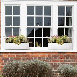 IDEALIST Lite Window Box Light Concrete Planter