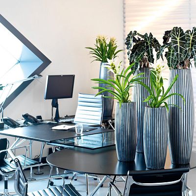 Lines Round Tall Polystone Indoor Planter