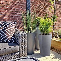 IDEALIST Lite Tall Tapered Contemporary Light Concrete Planter