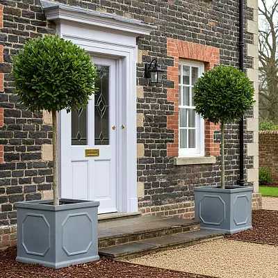 IDEALIST Lite Faux Lead Chelsea Box Square Light Concrete Planter