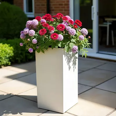 IDEALIST Lite Tall Square Contemporary Light Concrete Planter