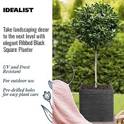 IDEALIST Lite Ribbed Light Concrete Square Planter