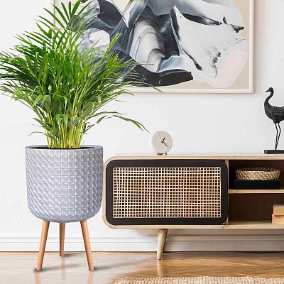 IDEALIST Lite Faceted Effect Planter on Legs