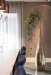 Fleur Ami Glory Vase planter