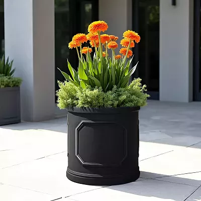 IDEALIST Chelsea Light Concrete Cylinder Garden Planter