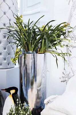 Pandora 90 Round Tall Polystone Indoor Planter Pandora 90 Round Tall Polystone Indoor Planter