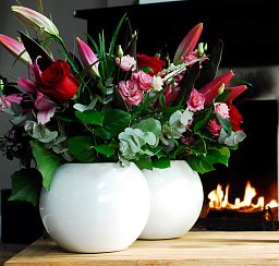 Round Fiberstone Planter by Idealist Premium BETH Glossy