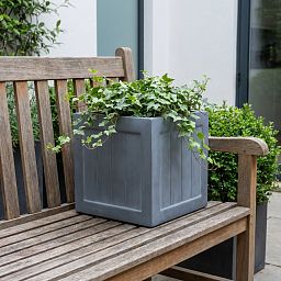 IDEALIST Regency Light Stone Square Garden Planter
