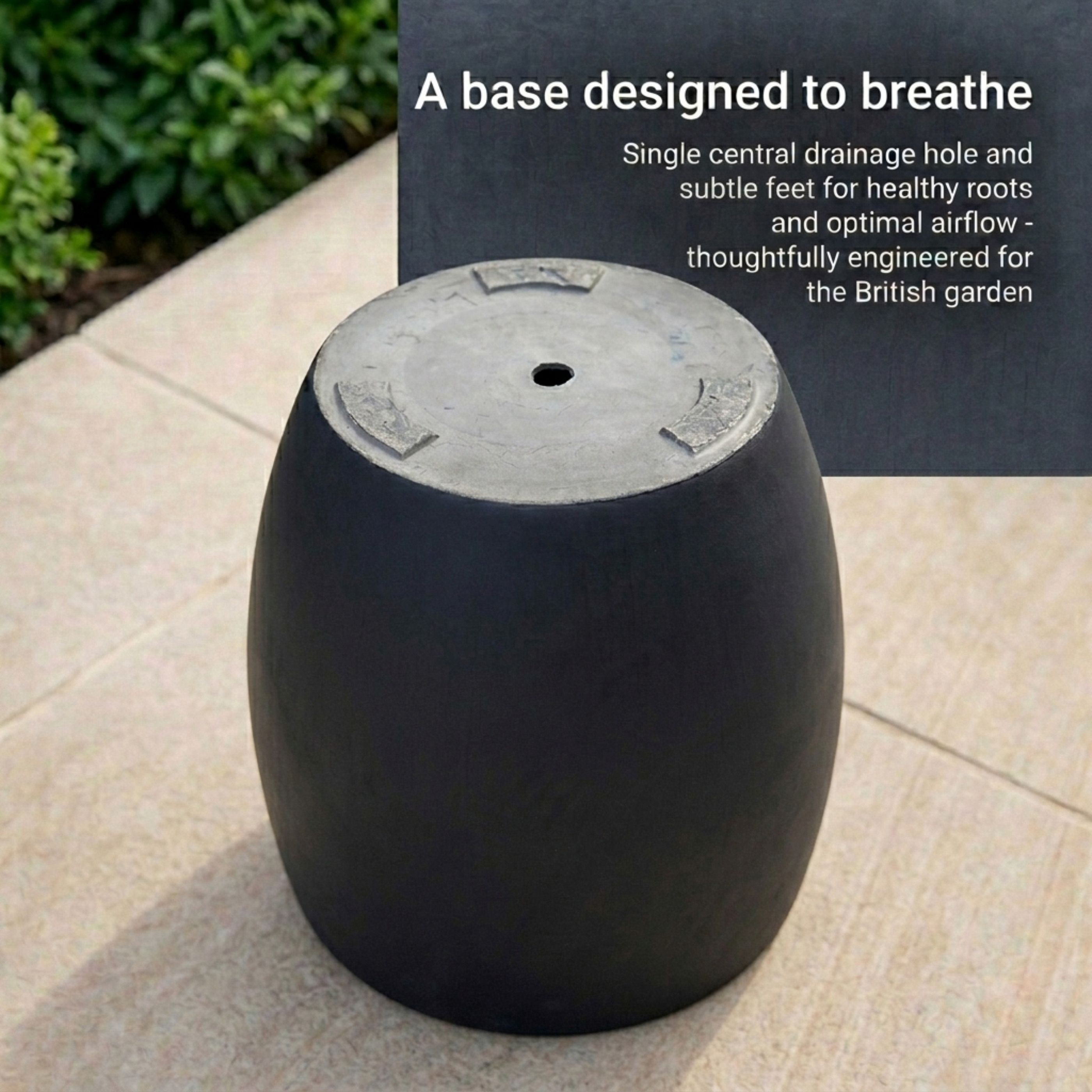 IDEALIST Lite Contemporary Light Concrete Egg Planter