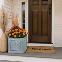 IDEALIST Lite Faux Lead Lattice Planter Light Concrete Square Box