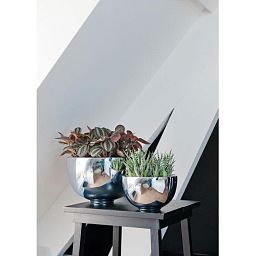 Fiberstone Glossy Peter Light Planter by Idealist Premium