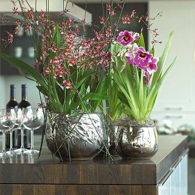 Luxury Ancient Chrome Grey Medium Round Polystone Planter D32 H26 cm, 21L -  from 97.92 | Getpotted.com