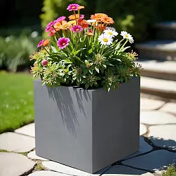 IDEALIST Lite Square Box Contemporary Light Concrete Planter