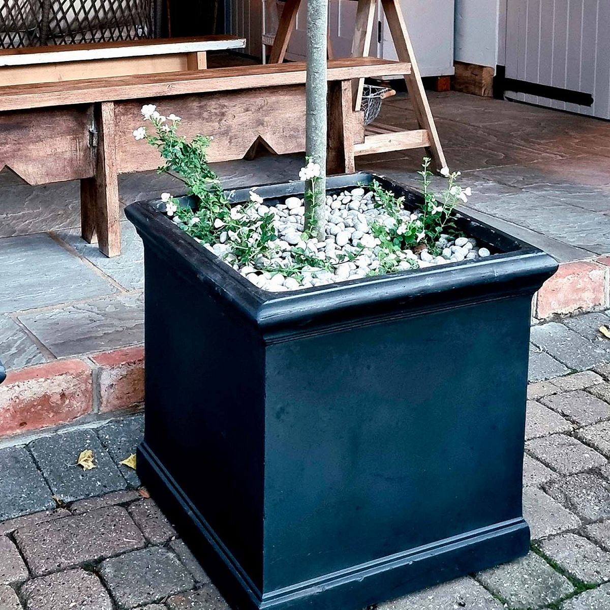 IDEALIST Lite Victorian Box Square Light Stone Outdoor Planter